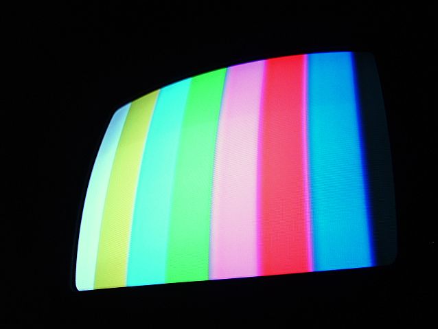 Kolorowe pasy ekranu próbnego telewizora