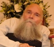 Jan Arczewski - starszy pan z długą siwą brodą