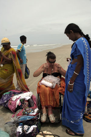 Goa, zakupy na plaży. Fot.: Marek Hamera